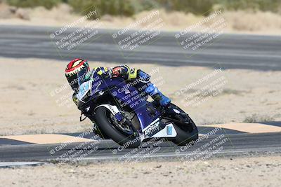 media/Dec-07-2025-CVMA (Sun) [[3e7d2de5dc]]/Race 8-Middleweight Shootout/